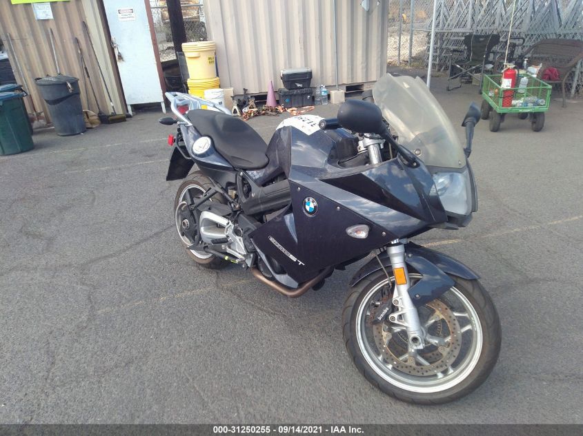 2010 BMW F800 ST WB1024404AZR12555