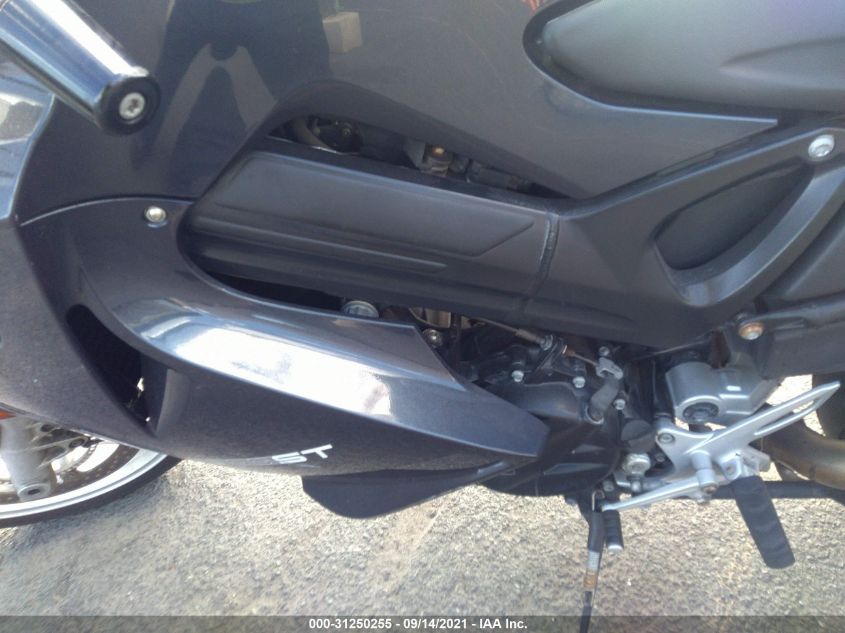 2010 BMW F800 ST WB1024404AZR12555