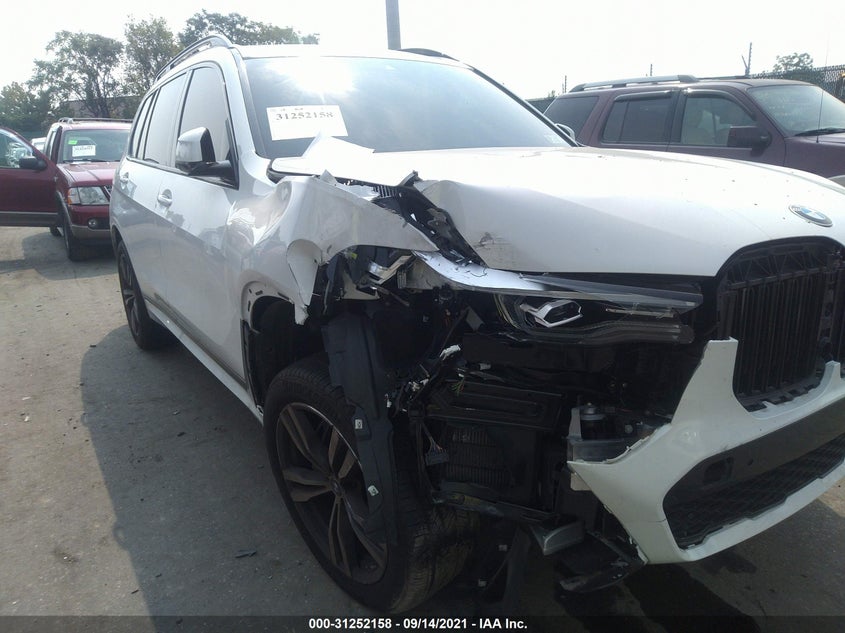 BMW X7 2021