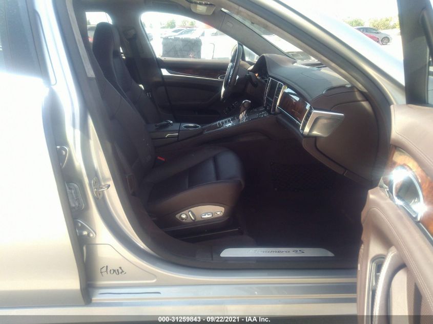 WP0BB2A76EL063474 Porsche Panamera 2014. Фото: 4