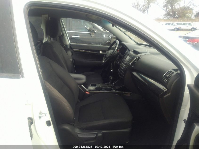 2014 KIA SORENTO LX 5XYKTCA63EG523213
