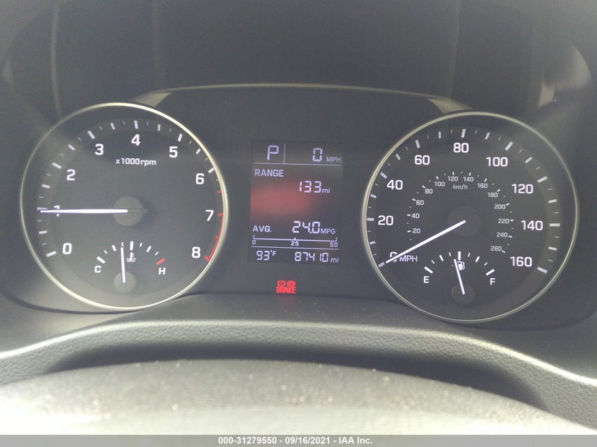 2017 HYUNDAI ELANTRA VIN: 5NPD84LFXHH160001