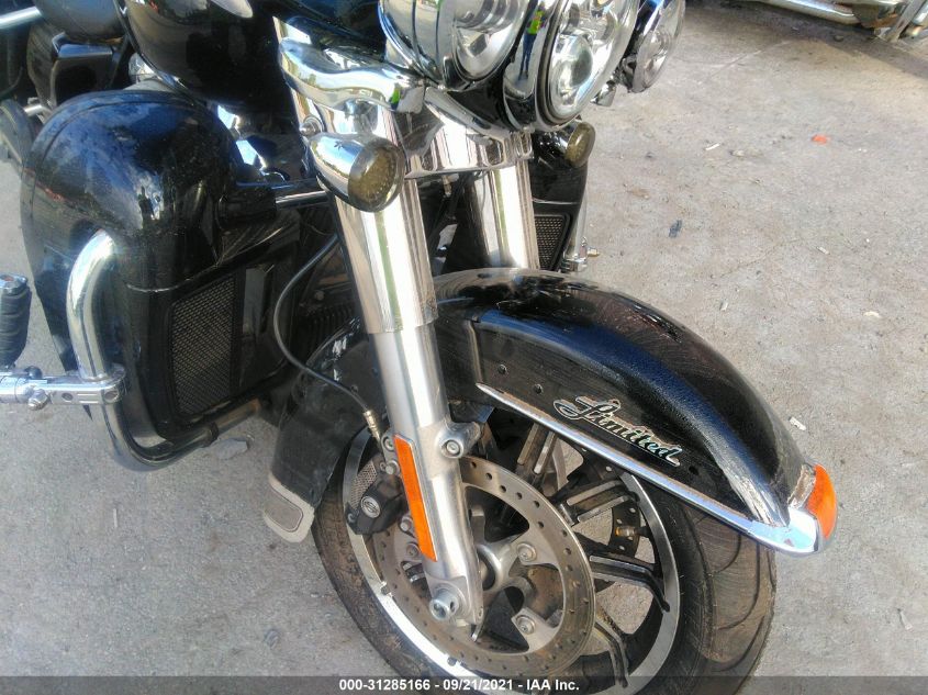 2019 HARLEY-DAVIDSON FLHTK 1HD1KEF13KB621024