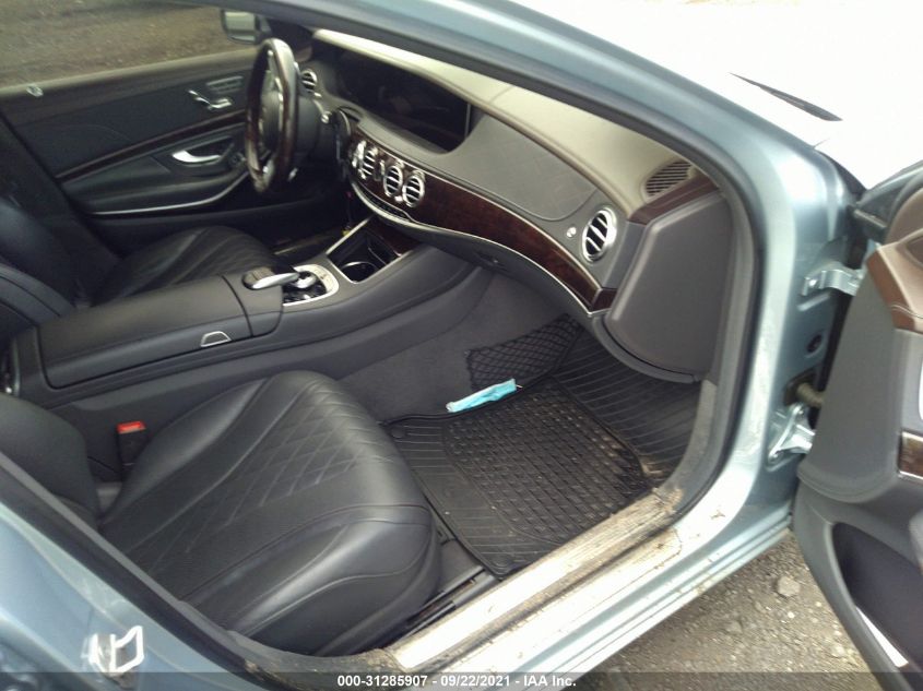 2018 MERCEDES-BENZ S-CLASS S 560 WDDUG8GB1JA374878