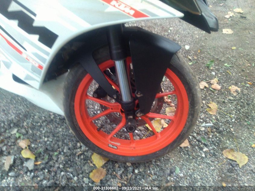 2016 KTM 390 DUKE MD2JYJ408GC247640