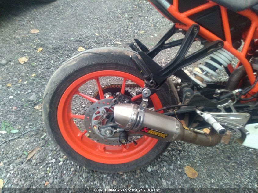 2016 KTM 390 DUKE MD2JYJ408GC247640