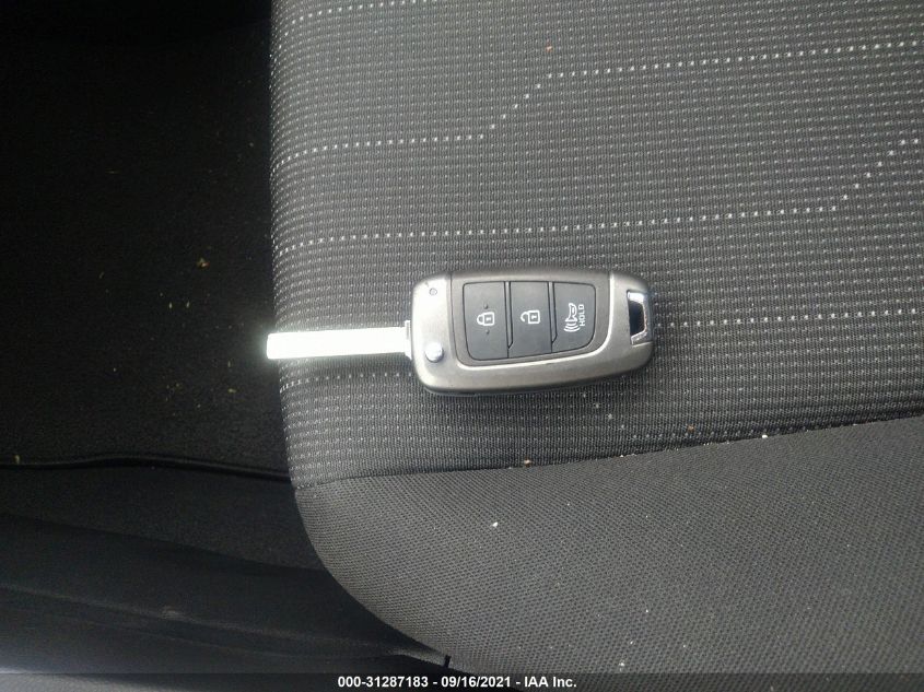 2021 HYUNDAI VENUE SE KMHRB8A33MU083183