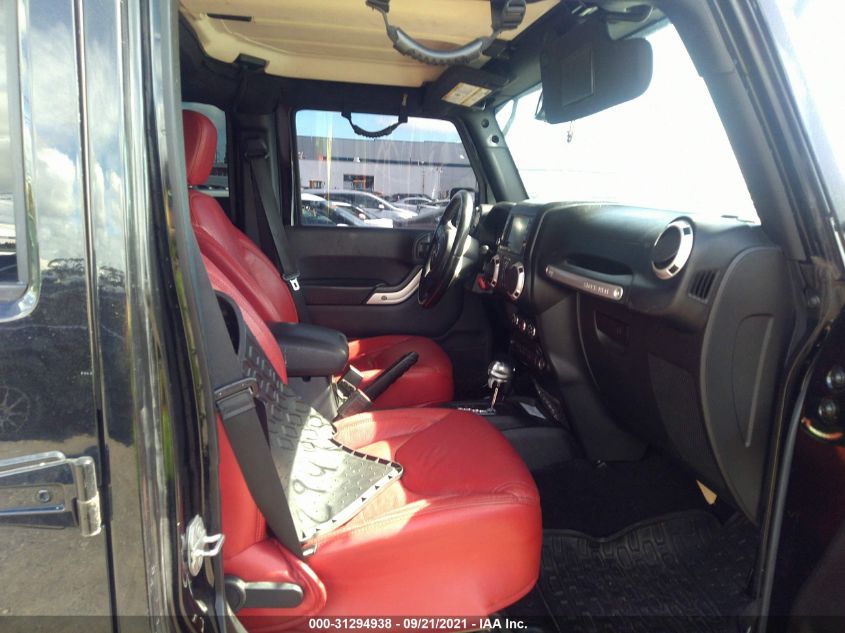 2016 JEEP WRANGLER UNLIMITED SAHARA 1C4HJWEG8GL102664