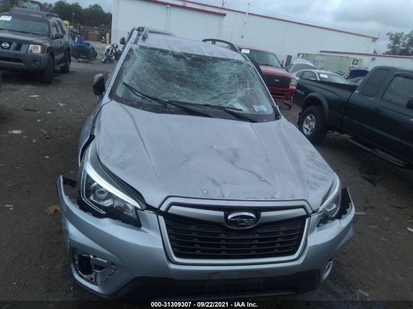 2019 SUBARU FORESTER JF2SKACC7KH470644