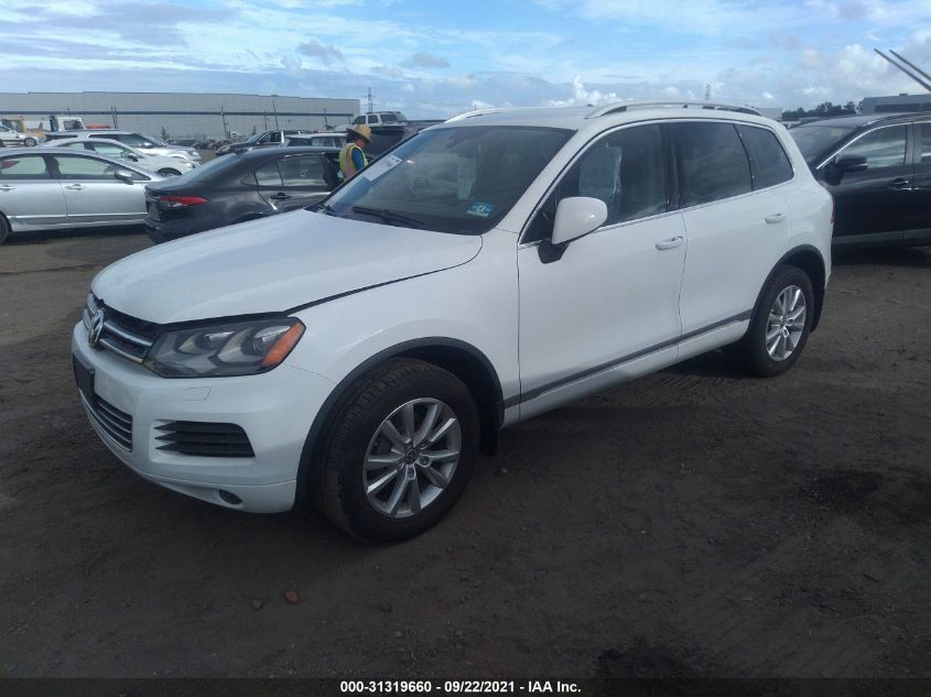 2014 VOLKSWAGEN TOUAREG SPORT W/NAV WVGEP9BP4ED013541