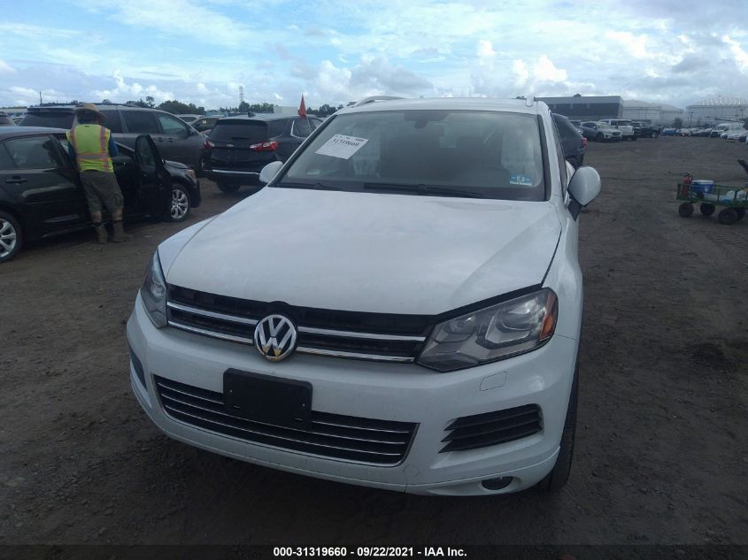 2014 VOLKSWAGEN TOUAREG SPORT W/NAV WVGEP9BP4ED013541