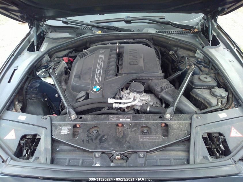 2013 BMW 5 SERIES 535I XDRIVE WBAFU7C5XDDU70790