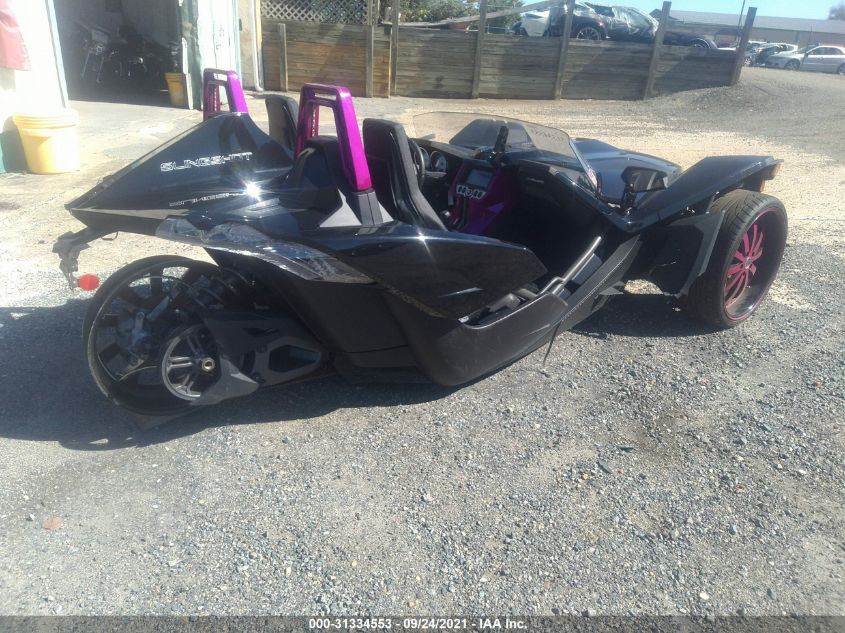 2017 POLARIS SLINGSHOT 57XAASFA6H8120211
