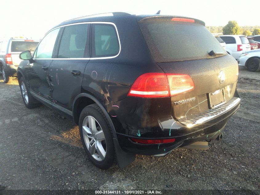 2014 VOLKSWAGEN TOUAREG LUX WVGEF9BPXED012445
