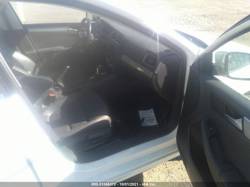 2017 VOLKSWAGEN JETTA 1.4T SE 3VWDB7AJ7HM281862
