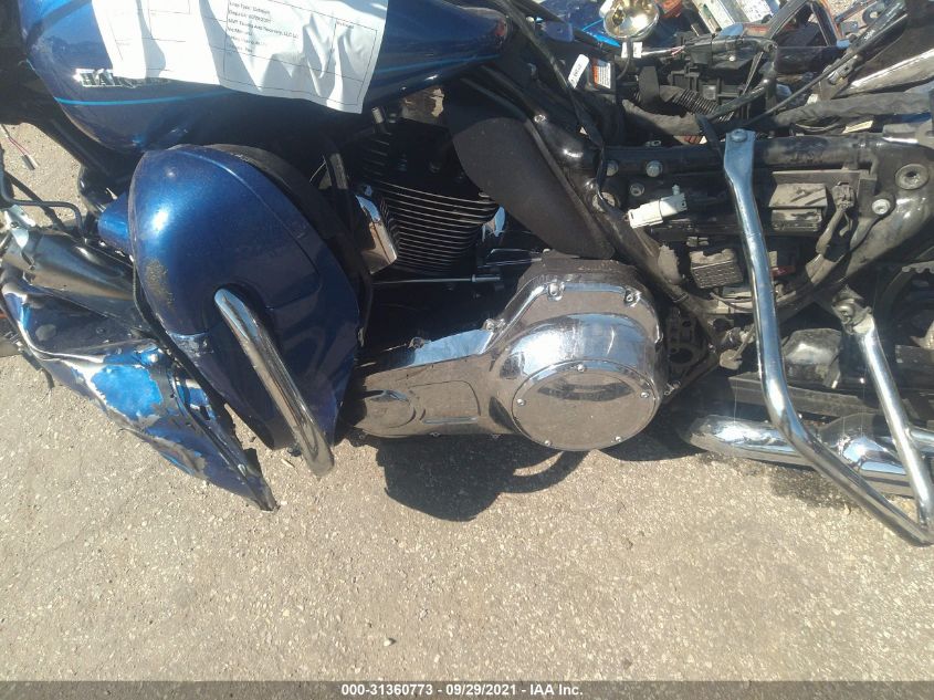 2015 HARLEY-DAVIDSON FLHTKL ULTRA LIMITED LOW 1HD1KKL1XFB668561