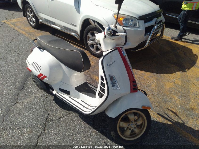 2022 VESPA GTS 300 SUPER - ZAPMA39MXN5202682