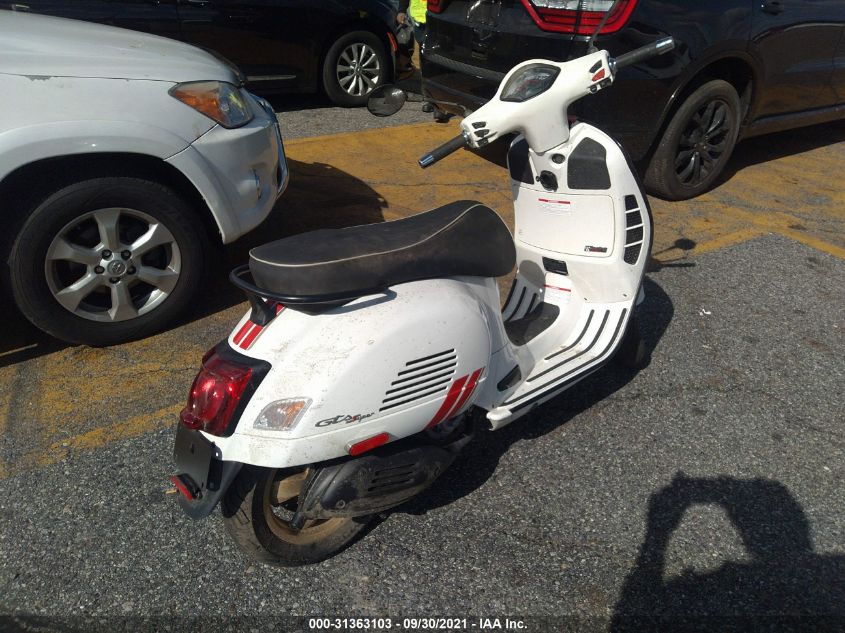 2022 VESPA GTS 300 SUPER - ZAPMA39MXN5202682