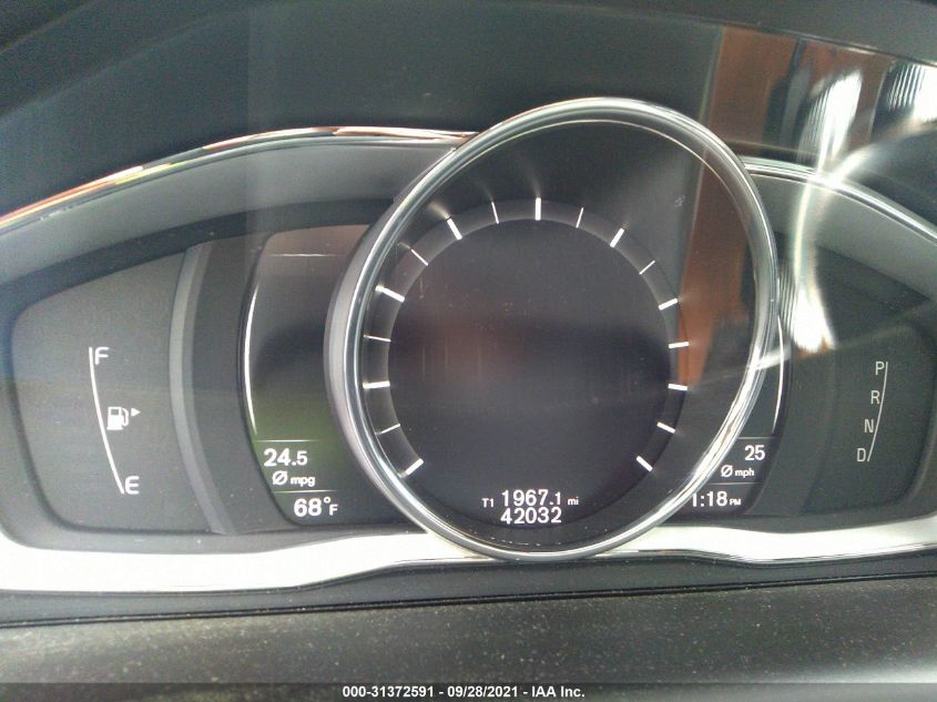 2017 VOLVO XC60 INSCRIPTION YV440MRU9H2226033