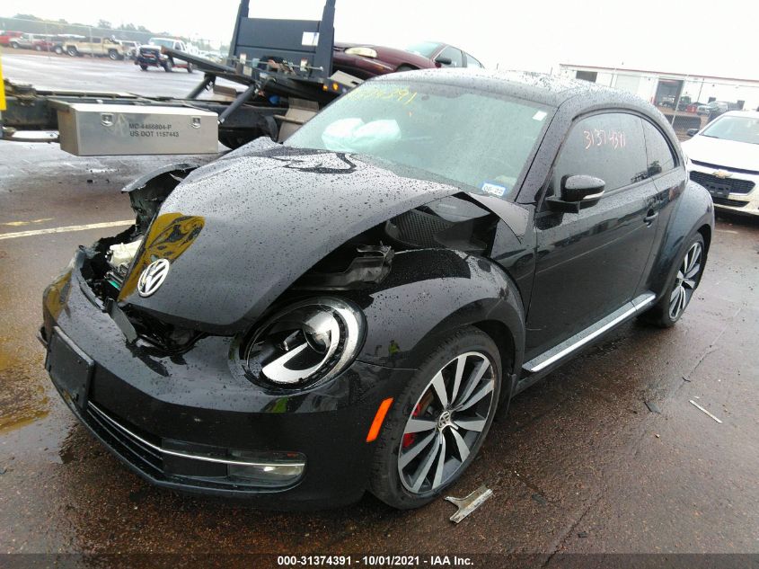 2013 VOLKSWAGEN BEETLE COUPE 2.0T TURBO W/SUN/SND/NAV 3VWVA7AT1DM610963