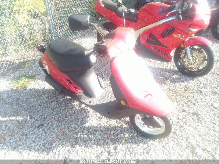 3H1AF16121D702629 Honda SA50 Photo 1