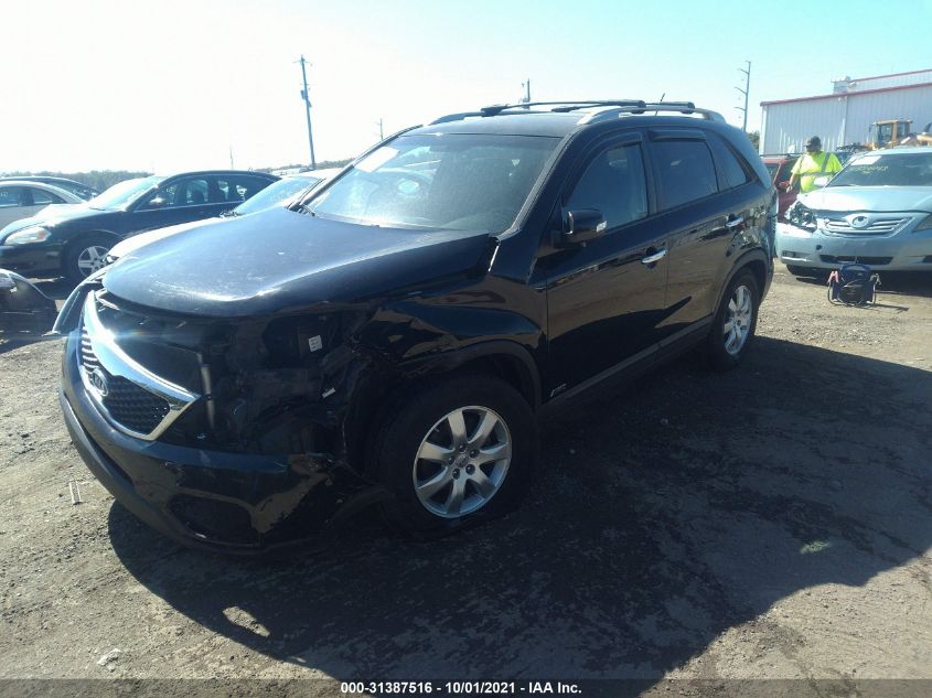2013 KIA SORENTO LX 5XYKTDA28DG323901