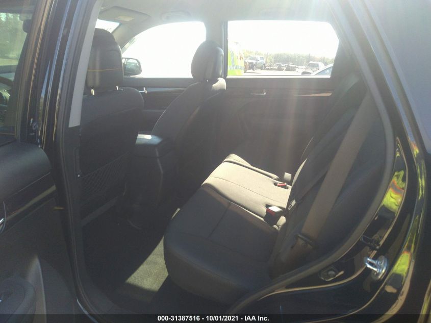 2013 KIA SORENTO LX 5XYKTDA28DG323901