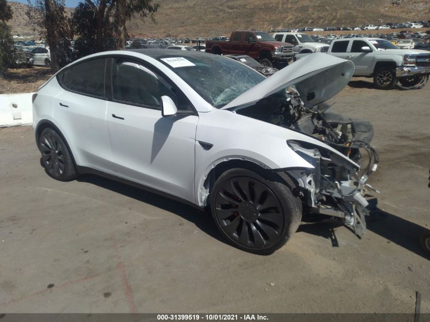 Auction sale of the 2021 TESLA MODEL Y , vin: 5YJYGDEF6MF211682, lot number: 31399519