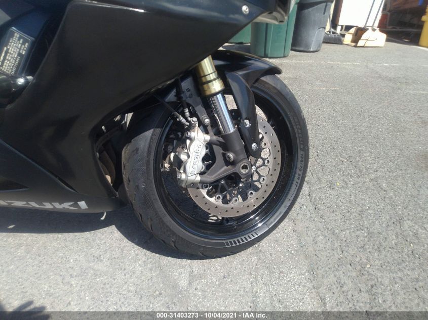 2011 SUZUKI GSX750 JS1GR7MAXB2104464