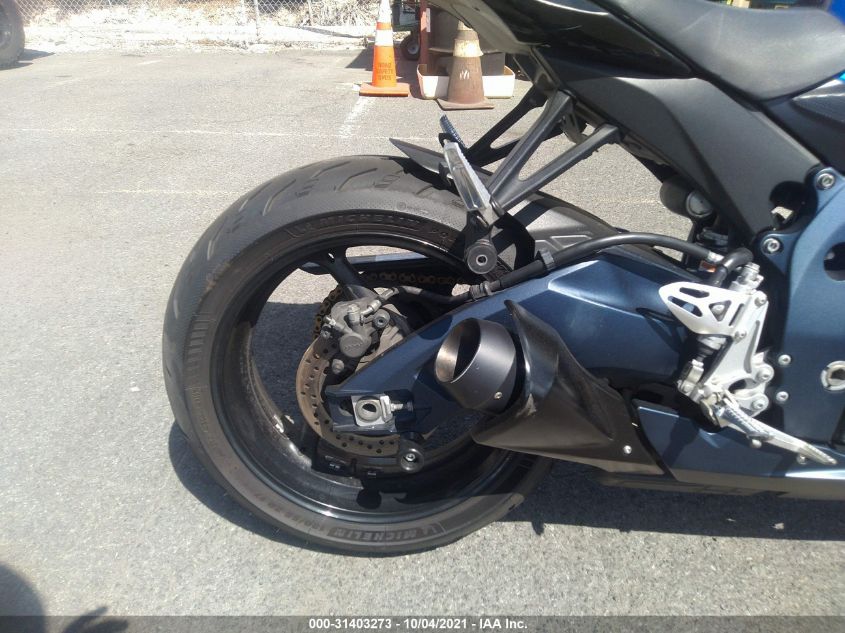2011 SUZUKI GSX750 JS1GR7MAXB2104464