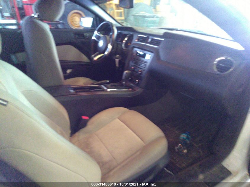 2014 FORD MUSTANG V6 PREMIUM 1ZVBP8AM9E5276625