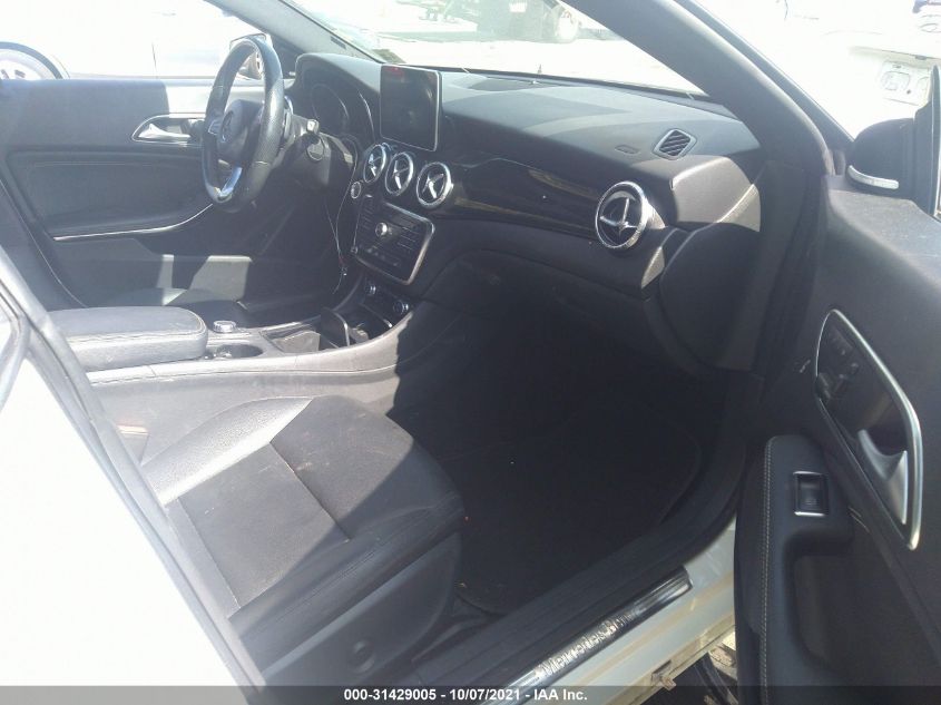 2015 MERCEDES-BENZ CLA-CLASS CLA 250 WDDSJ4GB3FN200179