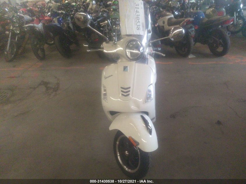 2016 VESPA GTS 300 SUPER ZAPM459L2G5101469