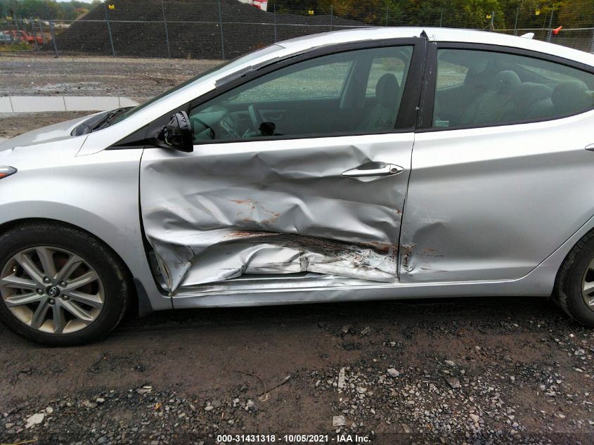 2015 HYUNDAI ELANTRA SE 5NPDH4AE4FH612385