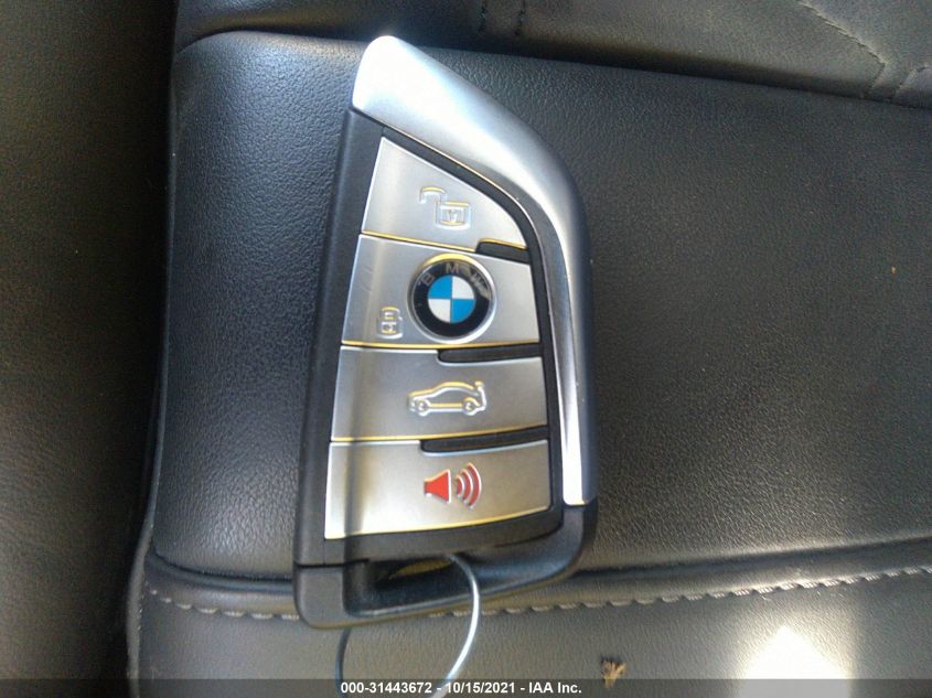 Фото: 5UXCR6C00M9E98883