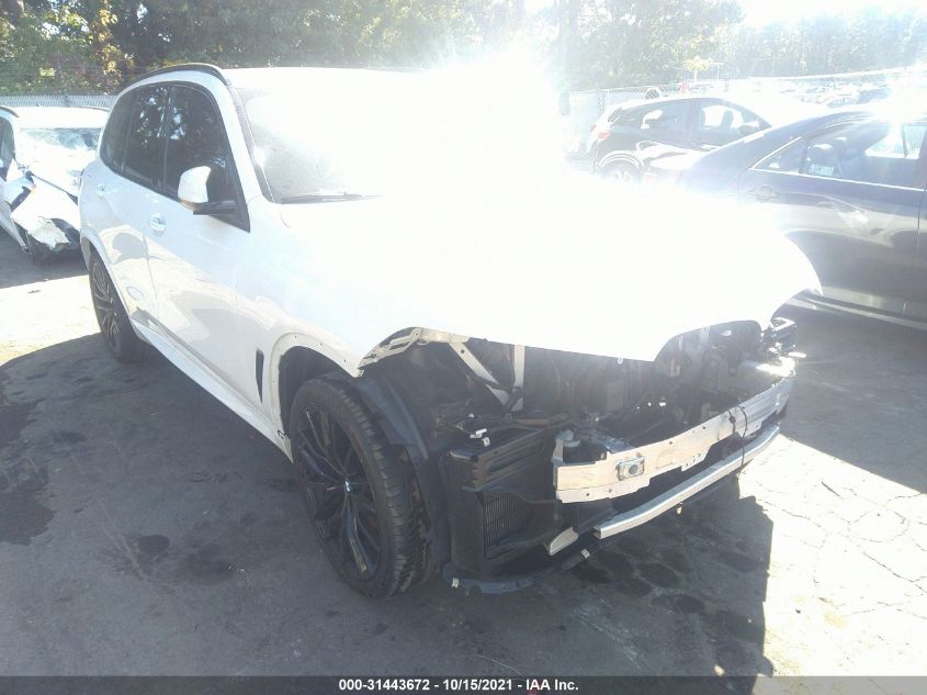 Фото: 5UXCR6C00M9E98883