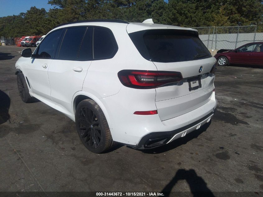 Фото: 5UXCR6C00M9E98883