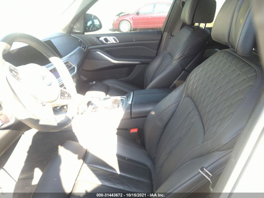 Фото: 5UXCR6C00M9E98883