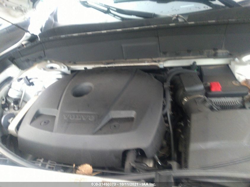 2017 VOLVO XC90 MOMENTUM YV4A22PK1H1151045