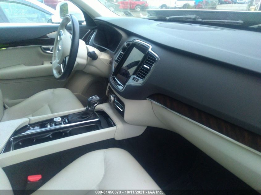2017 VOLVO XC90 MOMENTUM YV4A22PK1H1151045