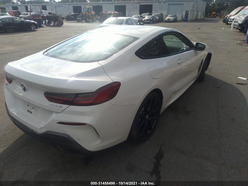 BMW 8 series 2021