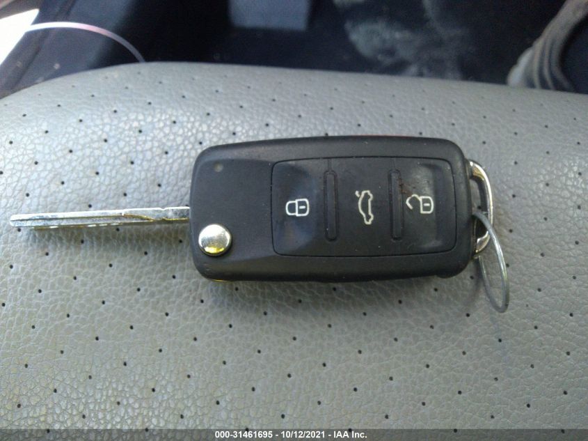 Фото: 3VW637AJ1DM284952 - 11