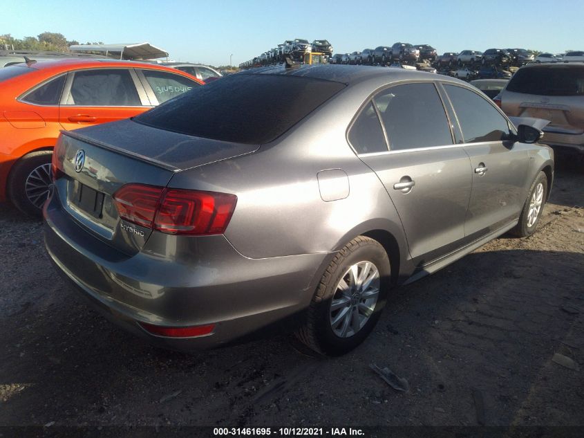 Фото: 3VW637AJ1DM284952 - 4