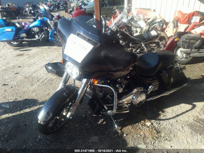 2019 HARLEY-DAVIDSON FLHX 1HD1KBC13KB618885