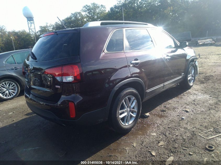 2015 KIA SORENTO LX 5XYKTDA62FG575357
