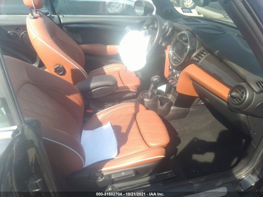 Auction sale of the 2019 MINI CONVERTIBLE , vin: WMWWG9C55K3E41531, lot number: 31502704