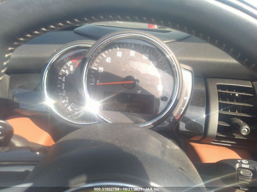 Auction sale of the 2019 MINI CONVERTIBLE , vin: WMWWG9C55K3E41531, lot number: 31502704