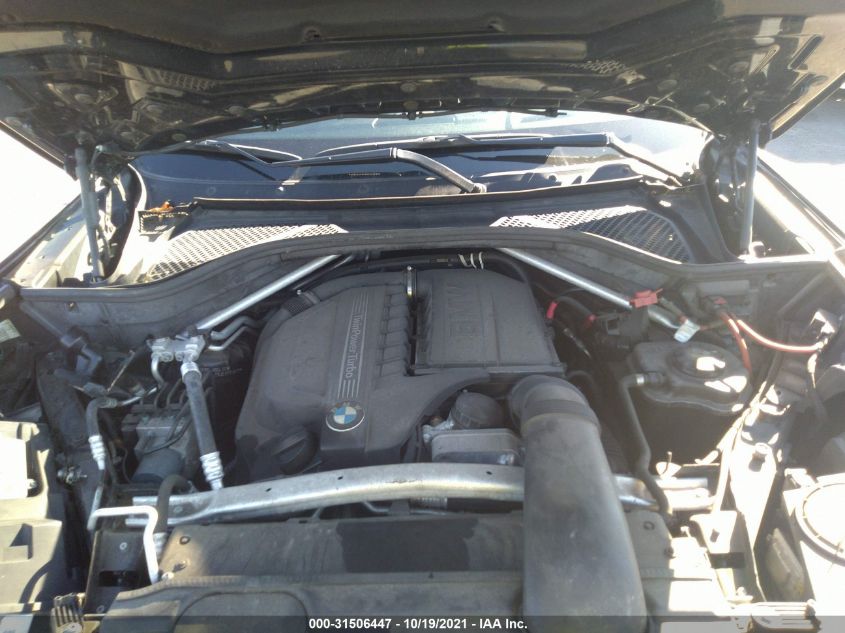 2015 BMW X5 XDRIVE35I 5UXKR0C53F0P01659
