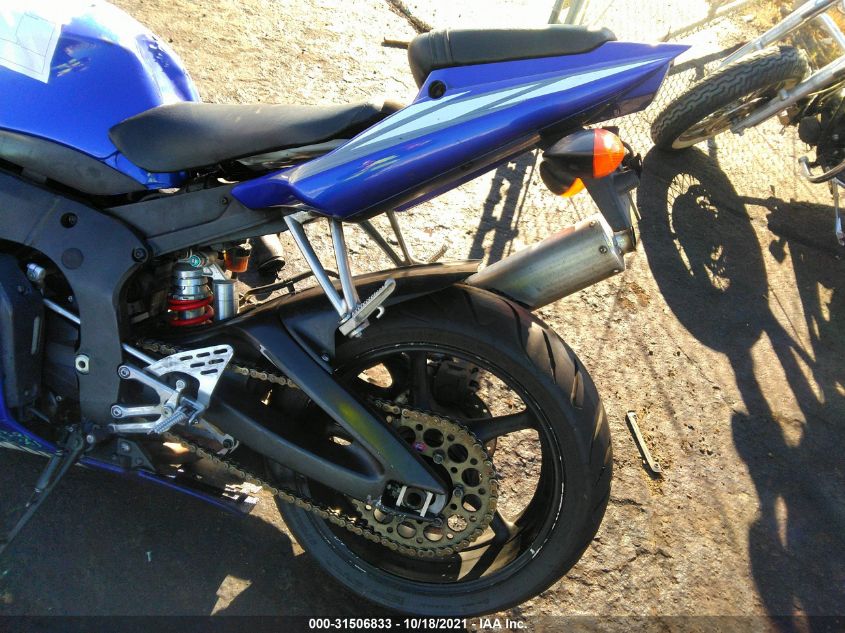 2005 YAMAHA YZFR6 L JYARJ06Y25A005361