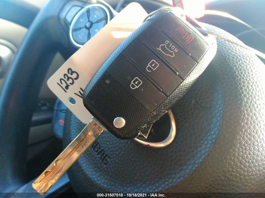 2014 KIA SOUL BASE KNDJN2A25E7011415